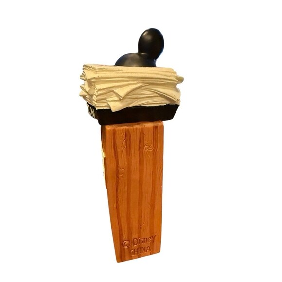 DISNEY WORLD MICKEY MOUSE SLEEPING WOOD DESK CLOCK VACATION RARE 4” High X 5” W - Picture 3 of 6